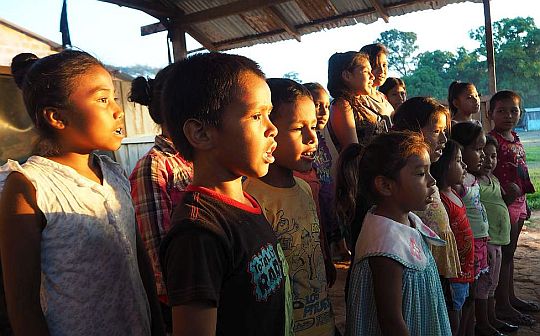 dzieci w Amazonii