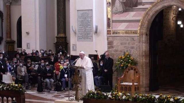 Papież Franciszek przemawia w Asyżu 2021